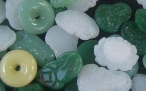 飘花翡翠怎么看， 飘花翡翠怎么看好坏