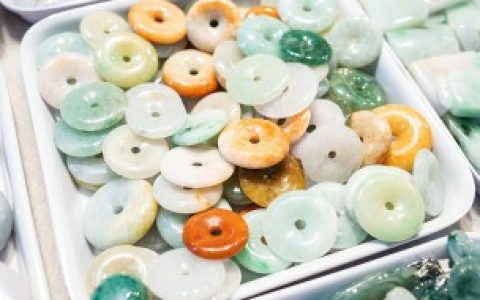 翡翠的纹是什么材质， 翡翠的纹的解释