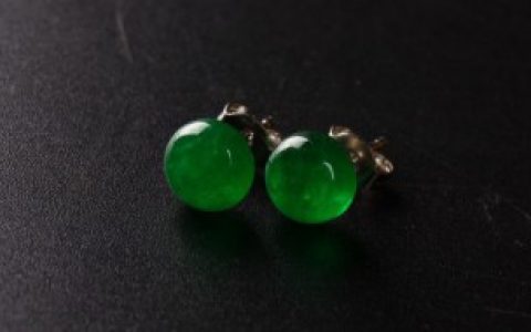 假的翡翠怎么看， 如何分辨真假翡翠