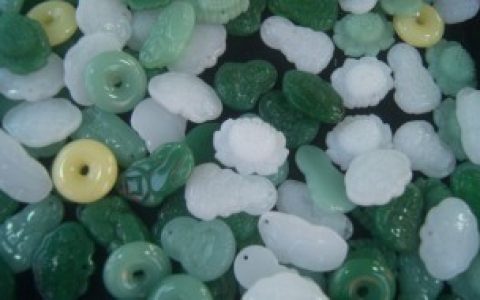 出干青翡翠的什么料， 翡翠干青是什么料