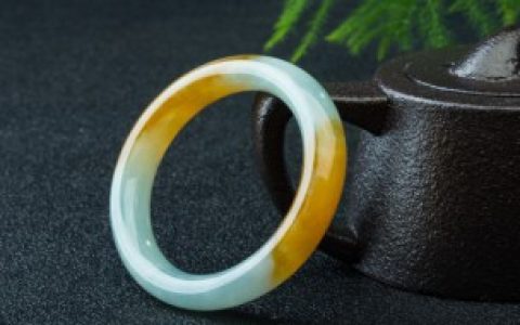 如何去辨别翡翠手镯真假， 怎么辨别翡翠手镯真假